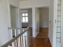 10 - Treppe und Diele im OG