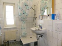 17 - Duschbad WC im EG