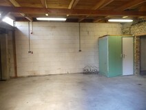 17 - Nebengelass Garage