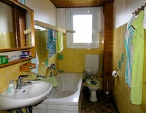 14 - Wannenbad WC im EG