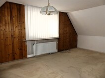 16 - Elternschlafzimmer DG links