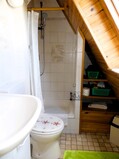 13 - Duschbad WC im DG