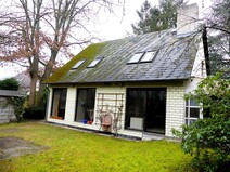 04 - Rückansicht mit Garten u. Terr