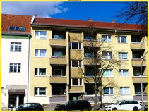 Reinickendorf! Bezugsfreie helle 2 Zimmer Eigentumswohnung mit Balkon u. Parkmöglichkeit