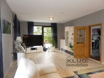 14 - Großes Wohnzimmer mit Ausgang