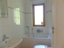 16 - Kleines Bad WC in der Einliege