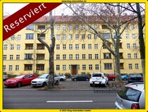 01 - Straßenansicht mit Hauseingang
