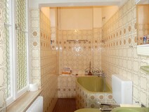 10 - Wannenbad WC im EG