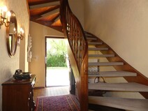 05 - Eingangsdiele mit Treppe zum O