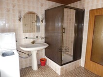 15 - Bad WC im OG mit Dusche und Ba