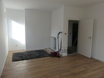 11 - Großes Balkonzimmer im OG