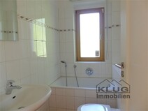 16 - Kleines Bad WC in der Einliege