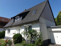 03 - Front- u. rechte Giebelansicht