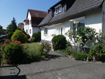 05 - Ansicht Vorgarten rechts