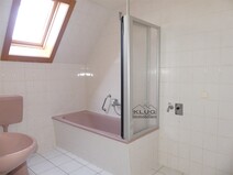17 - BIld Wannenbad WC im OG