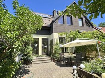 11 - Sichtgeschützte Terrasse