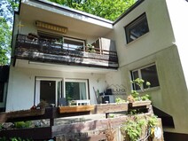 02 - Rückansicht mit Terrasse