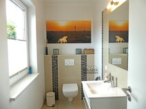 12 - G WC