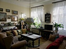 02 - Wohnzimmer mit Balkontür