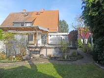 03 - Rückansicht mit gr. Terrasse