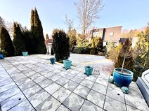 03 - Große Terrasse und Garten