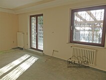 11 - Wohnzimmer mit Ausgang