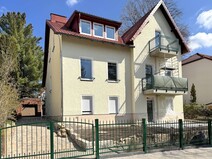 14 - Ansicht mit Garage