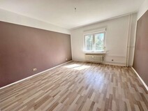 06 - Zimmer EG