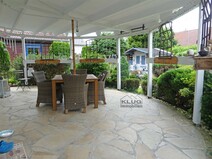 03 - Große überdachte Terrasse mit