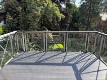 10 - Großer Balkon zur Straße