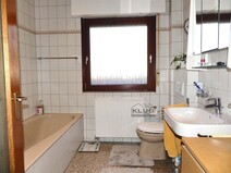 19 - Wannenbad WC im EG