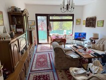 06 - Wohnzimmer mit Balkon