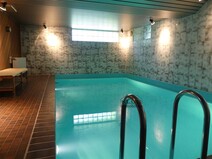 17 - Schwimmbad