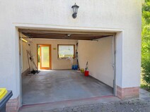 14 - Garage