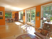 11 - Heller Wohnbereich