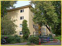 Berlin-Mitte (Wedding) Gut geschnittene 2,5 Zimmer Eigentumswohnung (3. OG ohne Lift) mit Balkon