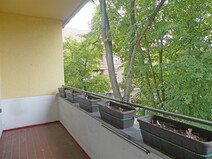04 - Balkonausblick links