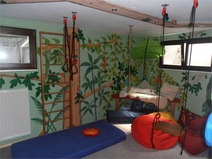 09 - Tagesbelichteter Hobbyraum im