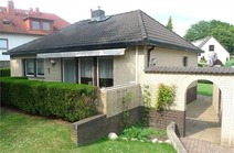 Hermsdorf ! Gepflegter kleiner Bungalow mit Garage u. Sonnengarten