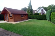 02 - Eingefriedeter Garten