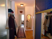 06 - Flur mit Garderobe