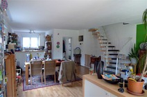 06 - Wohnzimmer mit offener Küche u