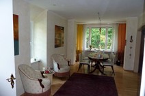 04 - Parkettwohnzimmer