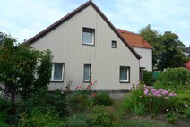 03 - Rückansicht mit Terrasse