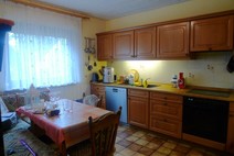 06 - Einbauküche mit Essplatz