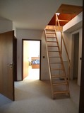 17 - Eingangsraum mit Treppe zum Sp