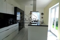 11 - Große Markeneinbauküche