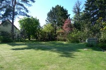 04 - Idyllischer Südgarten